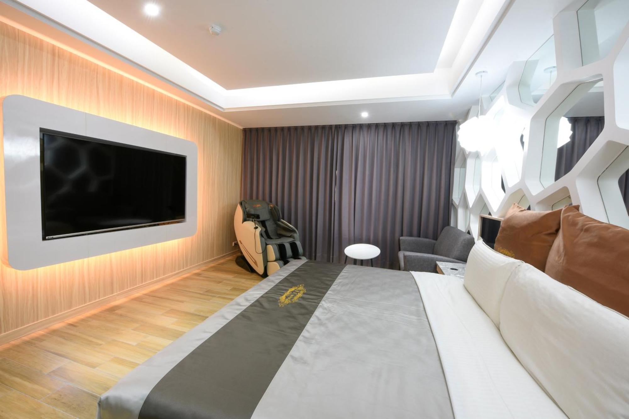 Zj Motel Cidade de Hsinchu Exterior foto